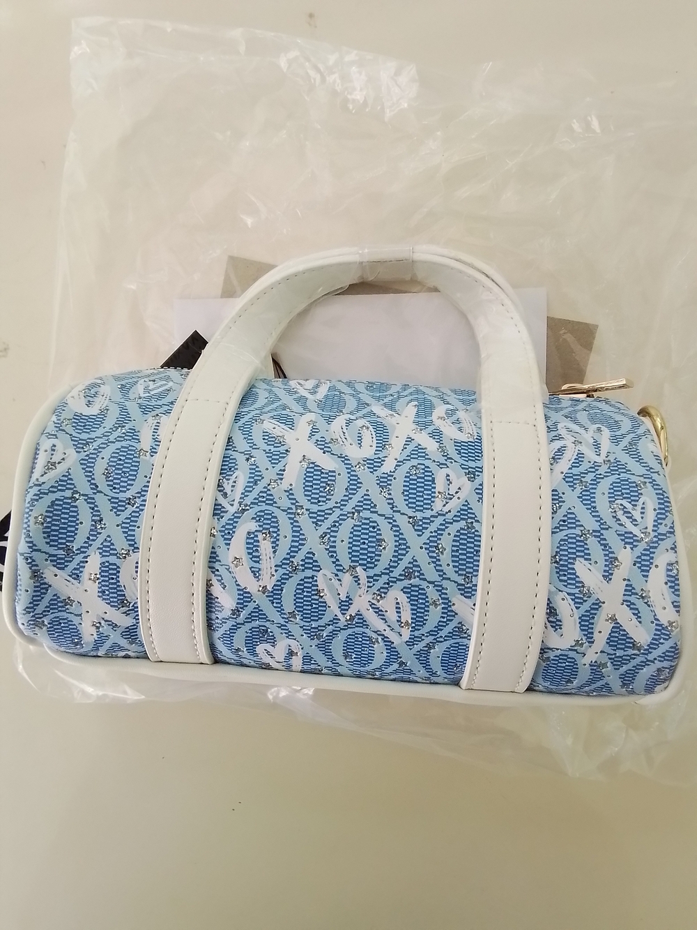 XOXO Mini Barrel Bag - Picture 2 of 7